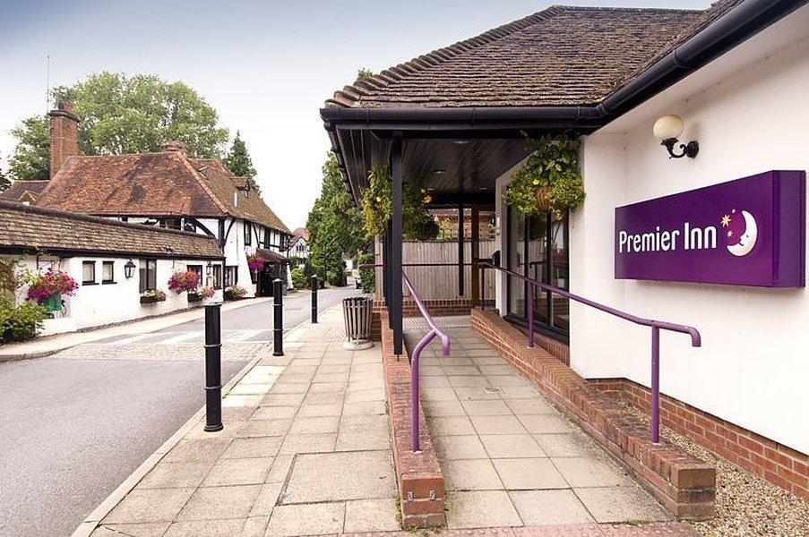Premier Inn Redhill Reigate Kültér fotó
